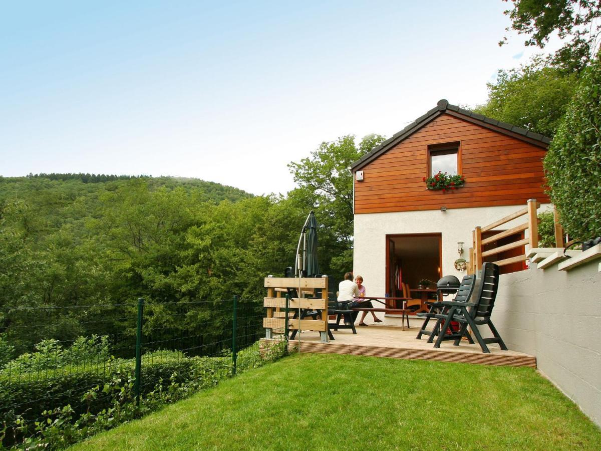 Cottage With A Terrace And A View Of The Valley エワイユ エクステリア 写真