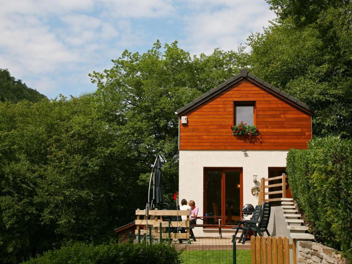 Cottage With A Terrace And A View Of The Valley エワイユ エクステリア 写真