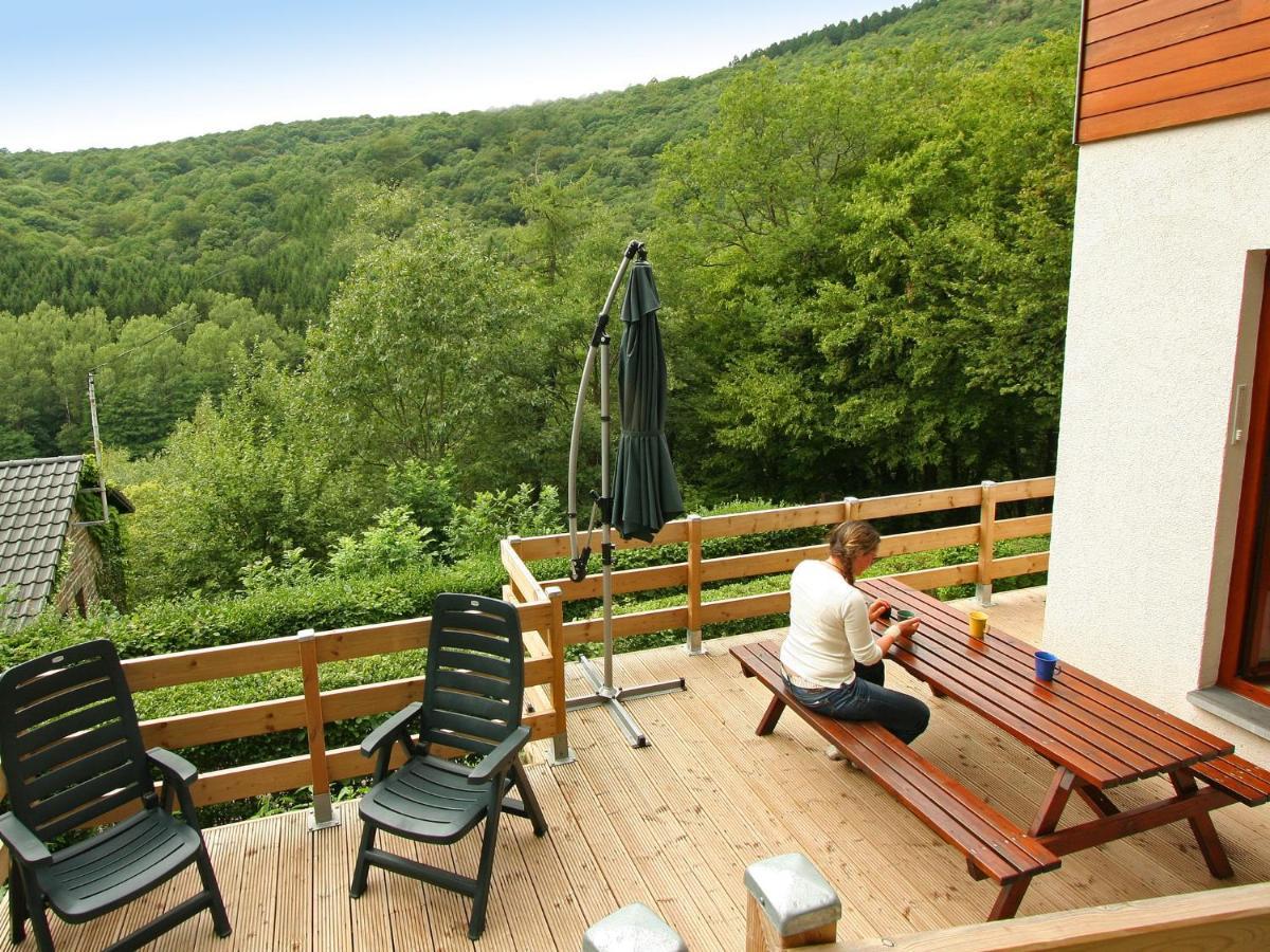 Cottage With A Terrace And A View Of The Valley エワイユ エクステリア 写真